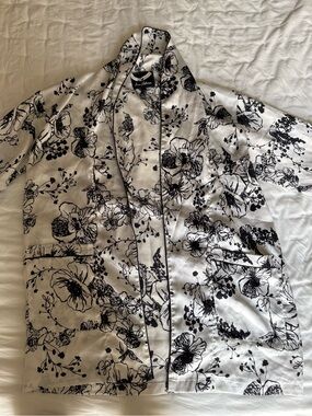 Sam Edelman Black & White Floral Open-Front Jacket